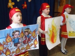 Херсонские школьники приняли участие в "Пожарном экспрессе" (фото)