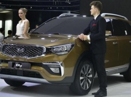 В Гуанчжоу презентован новый кроссовер KIA KX7