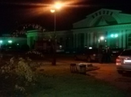В Мелитополе на двух вокзалах ищут бомбу