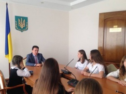 Школьники из Новоайдара побывали на экскурсии в Верховной Раде Украины