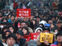 Прокуратура Южной Кореи на фоне протестов выдвинула обвинения подруге президента
