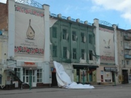 Баннер с Тарасом Шевченко в центре Сум больше не будут обновлять за бюджетные деньги