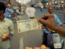 Центральный Банк Индии вывел из оборота денежные банкноты на 80 млн долларов