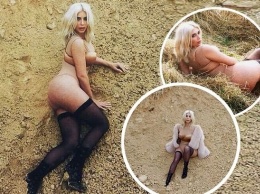 Ким Кардашян участвовала в сельской эротической фотосессии в чулках