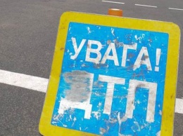 В Киеве таксист с пассажиром сбил два авто, есть пострадавшие