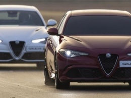 Гонщик на Alfa Romeo вслепую проехал круг Сильверстоуна