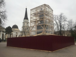 Завершается реставрация памятника Воронцову в Одессе