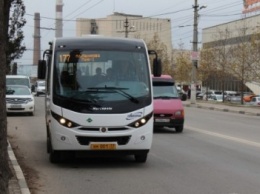 Севастопольцы обсуждают новые автобусы, маршруты и цены (ФОТО)