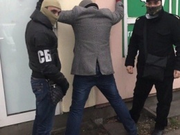 В столице на взятке поймали инспектора КП "Киевблагоустройство"