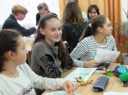 Преподаватели и студенты одесских вузов проводят в школах профориентационные мастер-классы