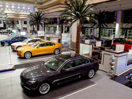 В BMW планируют отказаться от продаж через дилерскую сеть