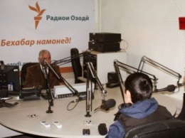 МИД Таджикистана лишил аккредитации журналистов Радио Свобода