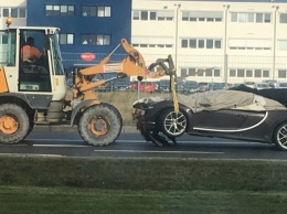 Первый пошел! В Германии разбили гиперкар Bugatti Chiron