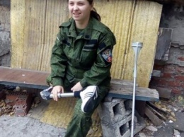 "Меня удочерила Русь", - пишет стихи горловская снайперша, которая осталась инвалидом