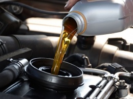 Какая причина того, что двигатель ест масло