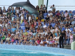 Запорожские детки бесплатно отдохнули в аквапарке и дельфинарии