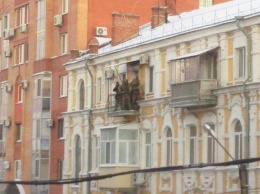 В центре Полтавы мужчина отстреливался от спецназа (фото)