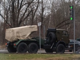 Блогер показал скопление военной техники на улицах оккупированного Севастополя (ФОТО)