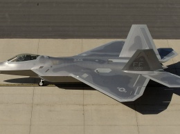 Американские F-22 теряют покрытие, которое делает их «невидимками»