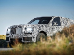 Внедорожник Cullinan от Rolls-Royce на первых фото в собственном кузове