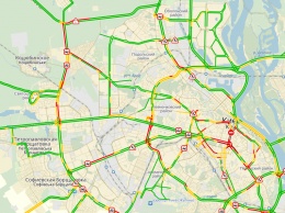 Центр Киева стоит в пробках на фоне протестов радикалов