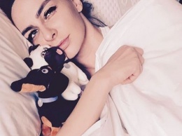 Екатерина Варнава поделилась в Instagram интимным селфи с постели