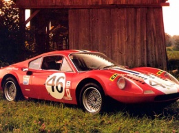 Компания Ferrari восстановит производство купе Dino