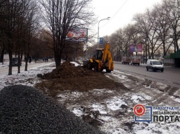 На ул. Днепровской строят дорожку для пешеходов