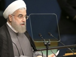 Президент Ирана пригрозил США ответом на новые санкции