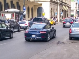 В Праге замечен обновленный Porsche 911