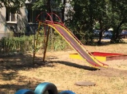 В Мелитополе произошел несчастный случай на детской площадке