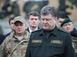 Порошенко сообщил о срочных переговорах по Донбассу в нормандском формате
