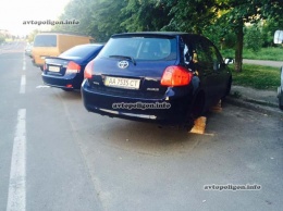 В Киеве активизировались воры автомобильных колес. ФОТО