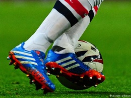 Более тысячи человек сообщили об изнасилованиях в футбольных клубах Британии