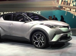 В Украине открыт предзаказ на новое поколение Toyota CH-R
