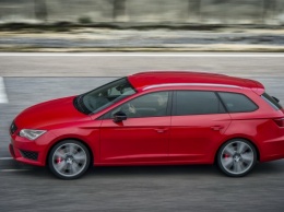 Seat официально представила обновленный Leon Cupra