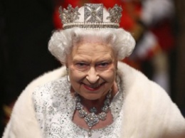 Королева Елизавета II не пригласила на Рождество новую девушку принца Гарри