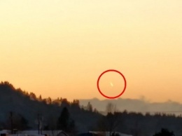 Очевидцы движения НЛО над штатом Орегон разместили снимки в Сети