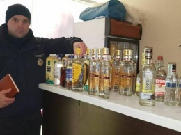 В Харькове патрульные прикрыли очередную "наливайку"