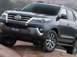 Toyota Fortuner получит рестайлированную версию