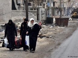Красный Крест эвакуировал 150 человек из восточного Алеппо