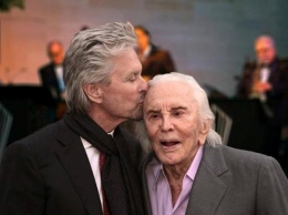 Самый старый актер в мире Кирк Дуглас празднует 100-летний юбилей