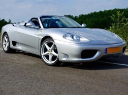 Вот это подарочек: Ferrari 360 Modena продают за 26 500 евро!