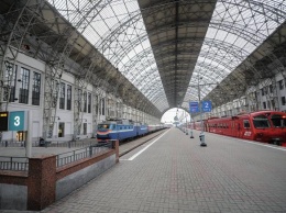 На московских вокзалах появились мобильные библиотеки