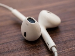Apple отложила реализацию AirPods вследствие проблем с синхронизацией звука