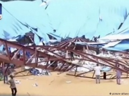 В Нигерии при обрушении крыши церкви погибли десятки человек