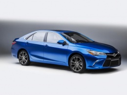 Toyota объявила цены на спецверсии Camry и Corolla