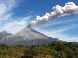 В Мексике объявили режим ЧС из-за активизации вулкана Колима