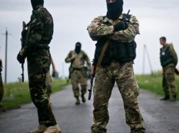 Пресс-центр: Боевики за вечер более 50 раз обстреляли позиции сил АТО