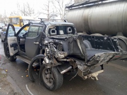 Пьяный водитель на грузовике протаранил внедорожник с главой совета волонтеров при Николаевской ОГА
